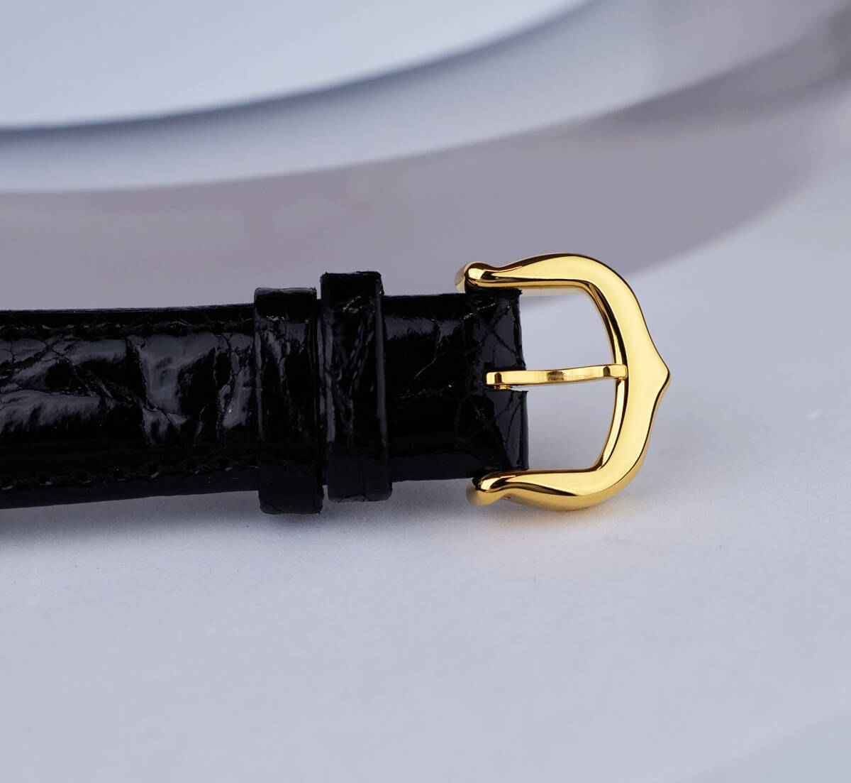 Cartier Must Tank Gold Line Roman Index SM