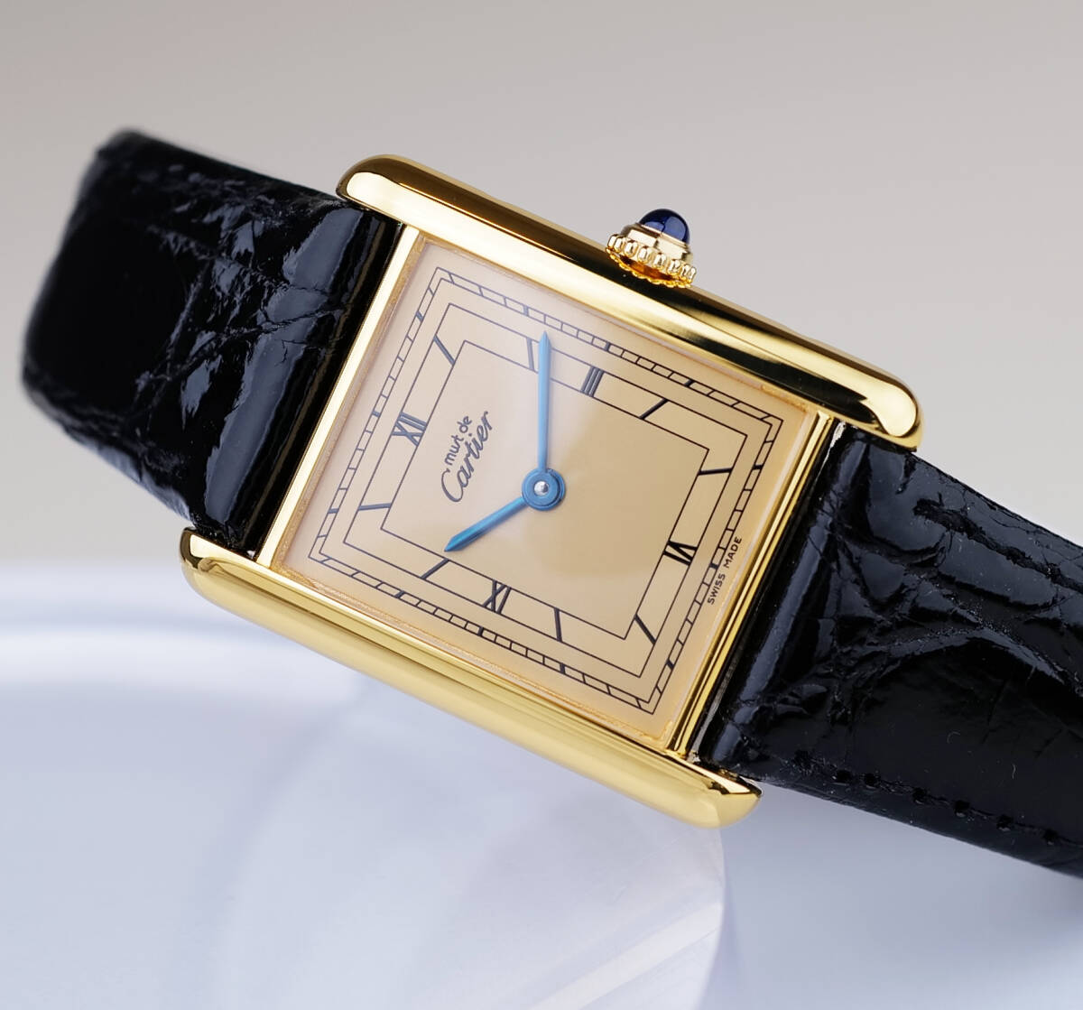 Cartier Must Tank Gold Roman Index LM.