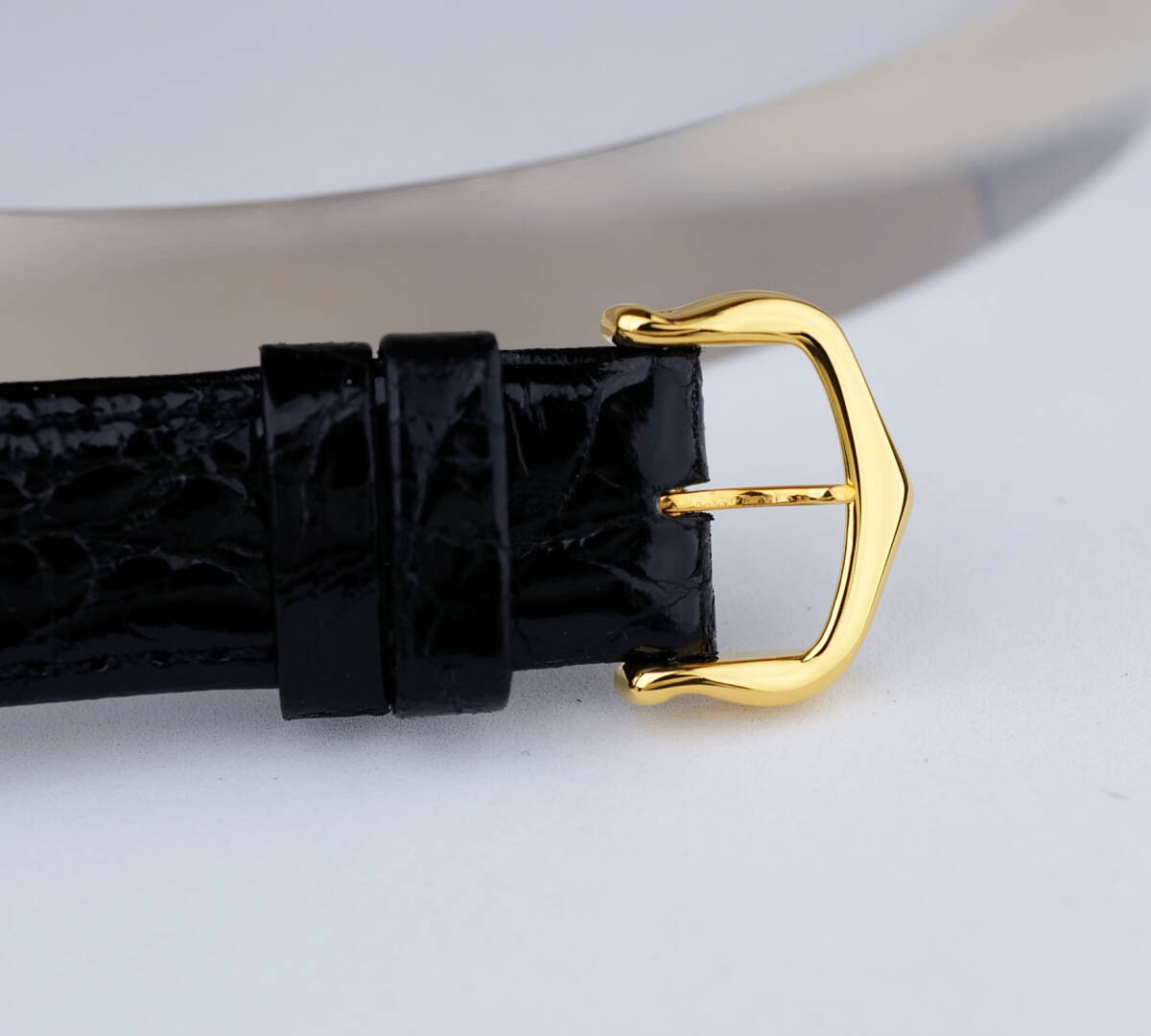 Cartier Must Tank Gold Roman Index LM.