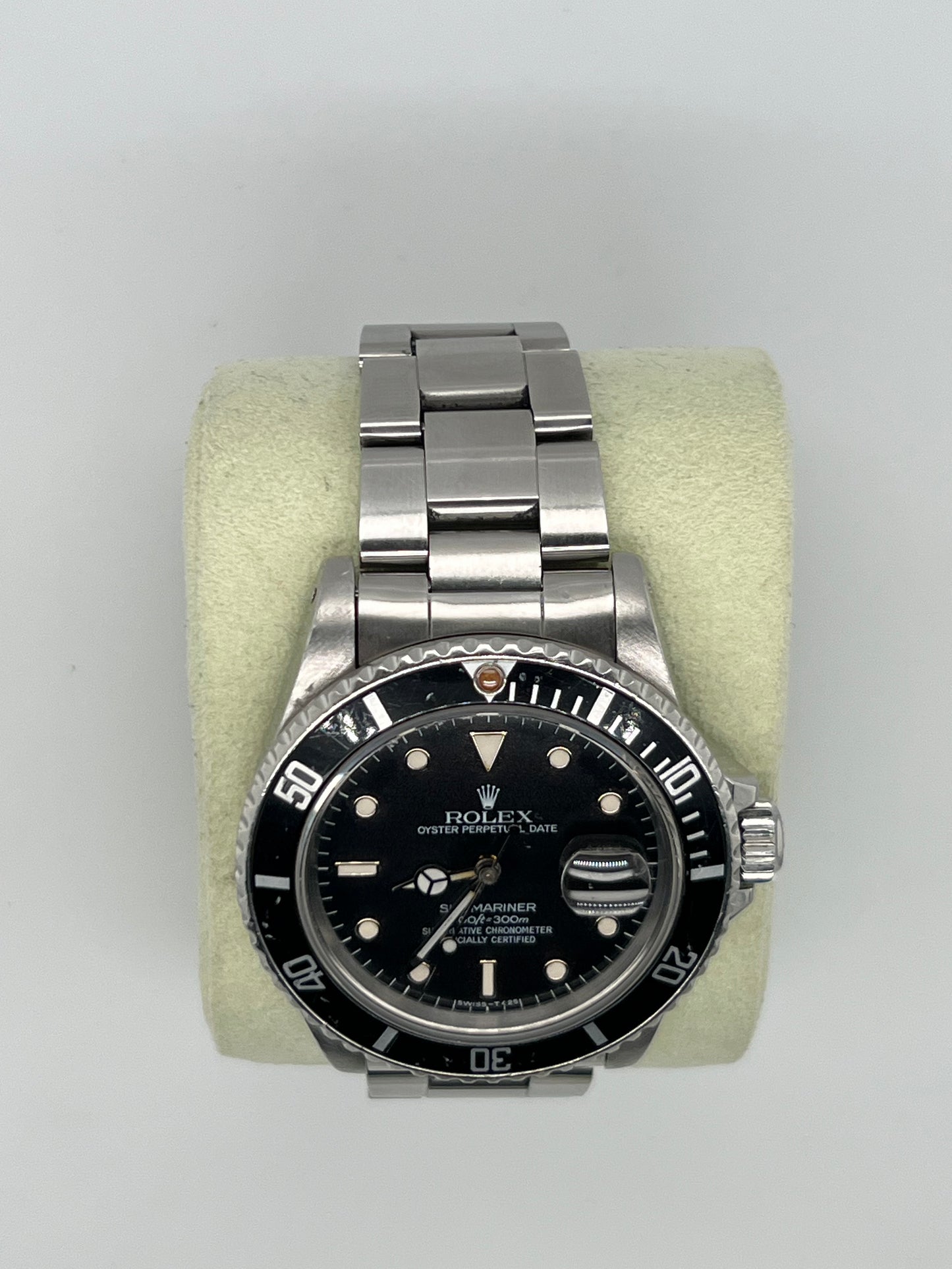 Rolex Submariner Date 16800