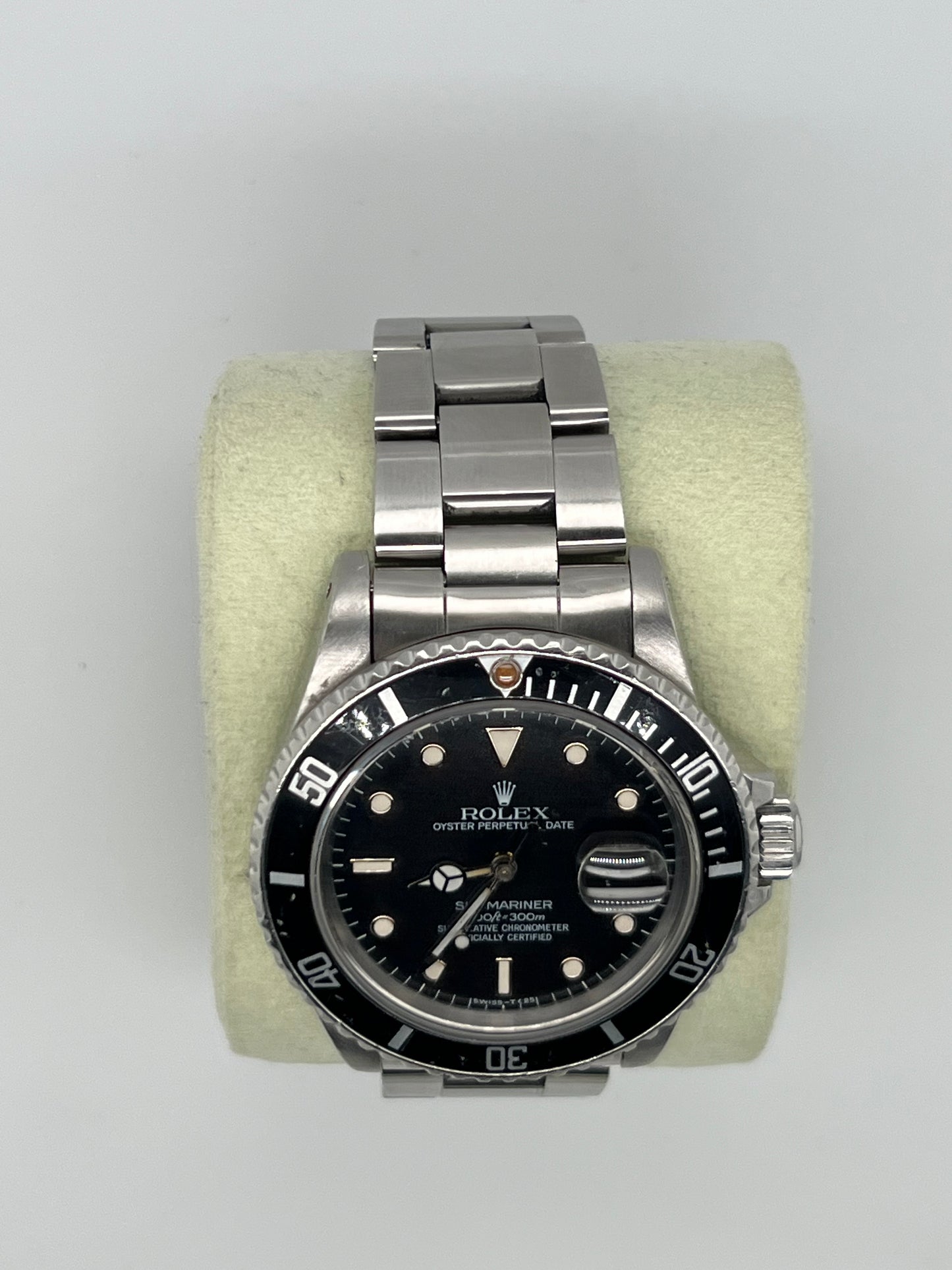 Rolex Submariner Date 16800