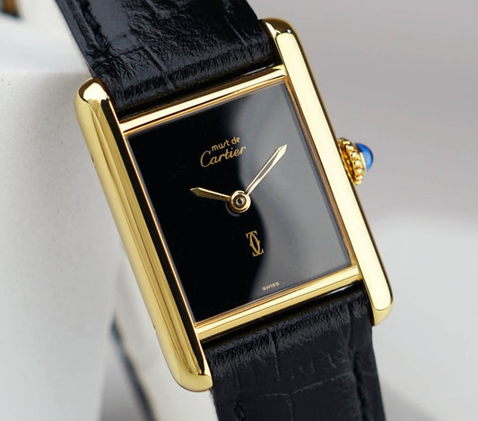 Cartier Must Tank Black Dial mit schwarzem Lederarmband