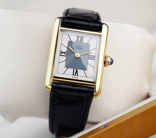 Cartier Must Tank Grey White Dial mit schwarzem Lederarmband