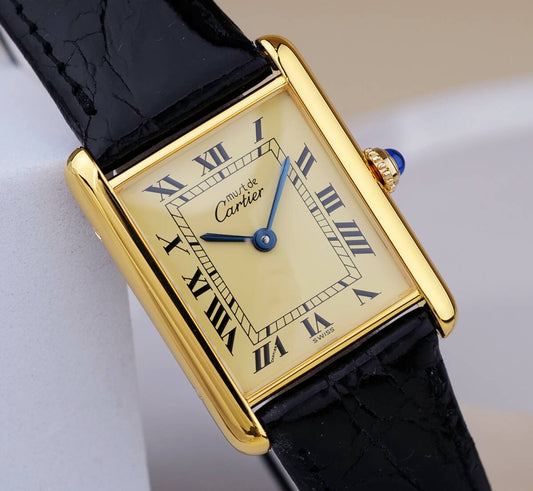 Cartier Must Tank Roman Ivory Index mit schwarzem Lederarmband