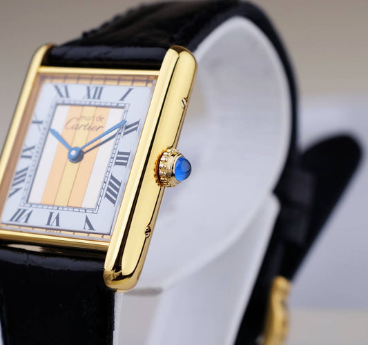 Cartier Must Tank Three Color Gold Stripe Roman Index mit schwarzem Lederarmband