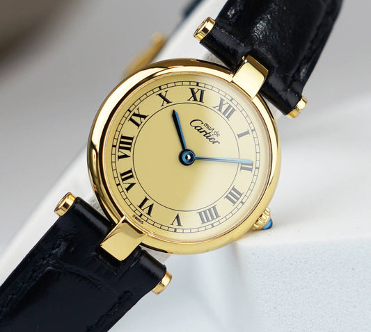 Cartier Must Vendome Louis Cartier Ivory Roman Index mit schwarzem Lederarmband